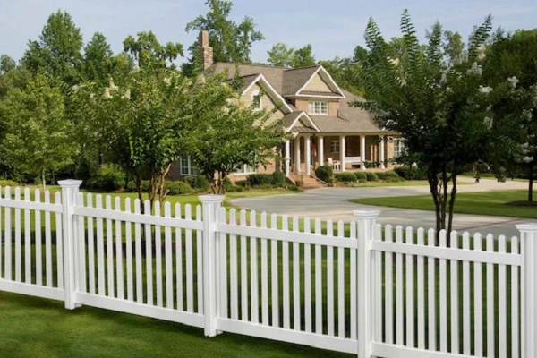 ⁠⁠Fence